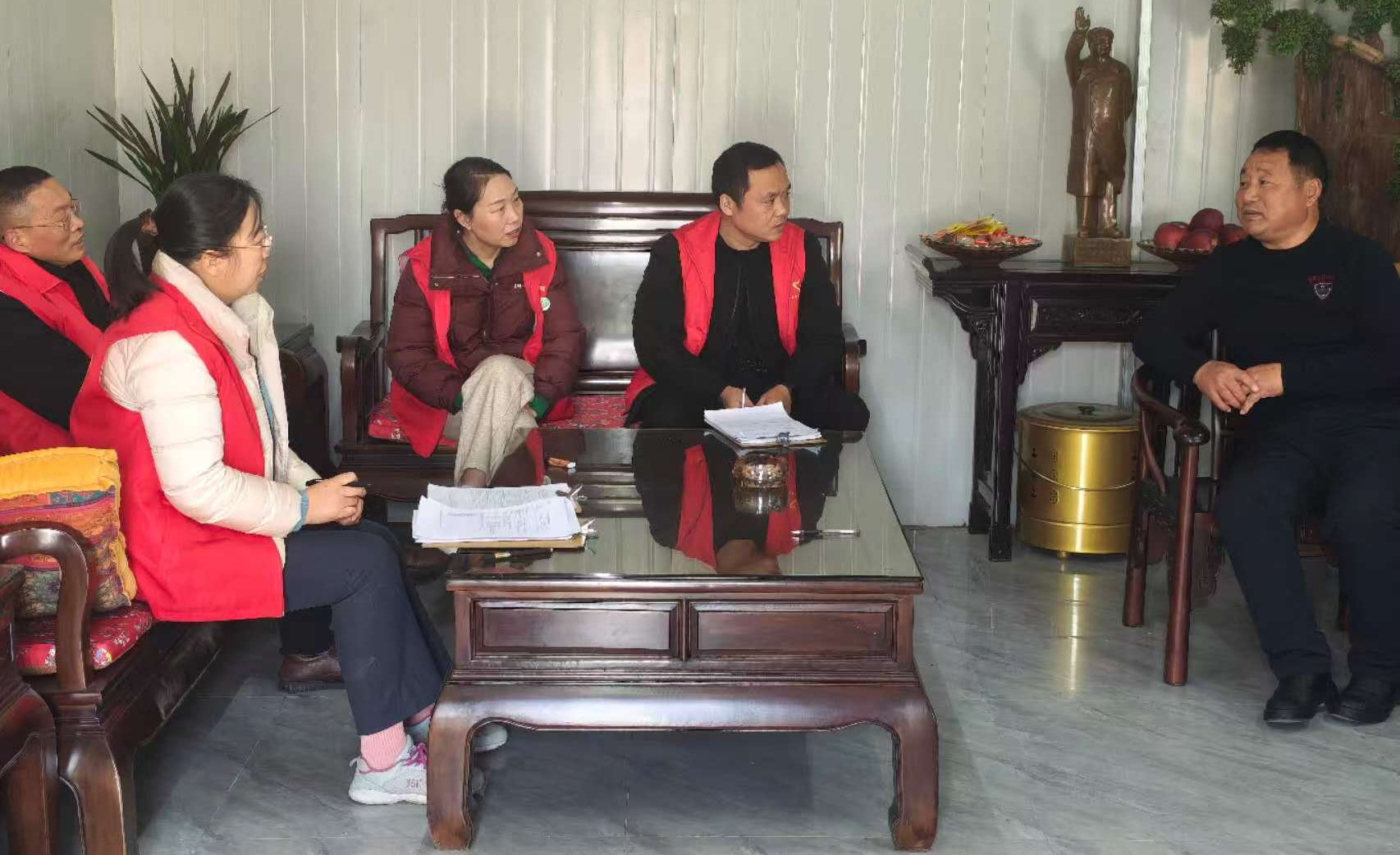 科技特派员朱凤霞深入一线破解畜牧养殖冬季防疫繁育难题