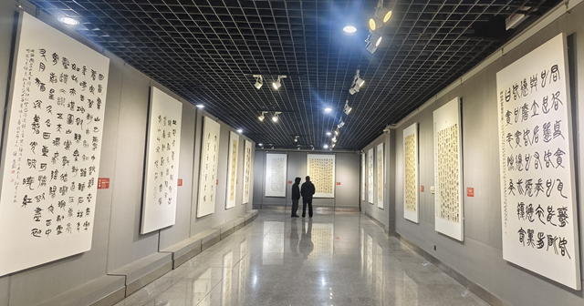 “简上楚风——全国楚简书法名家作品巡展（驻马店站）”启幕