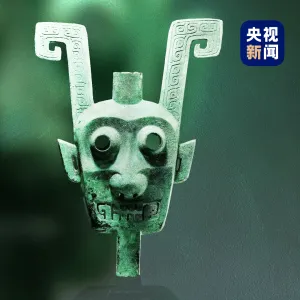 文博日历丨鼎上开了个门，做啥用？