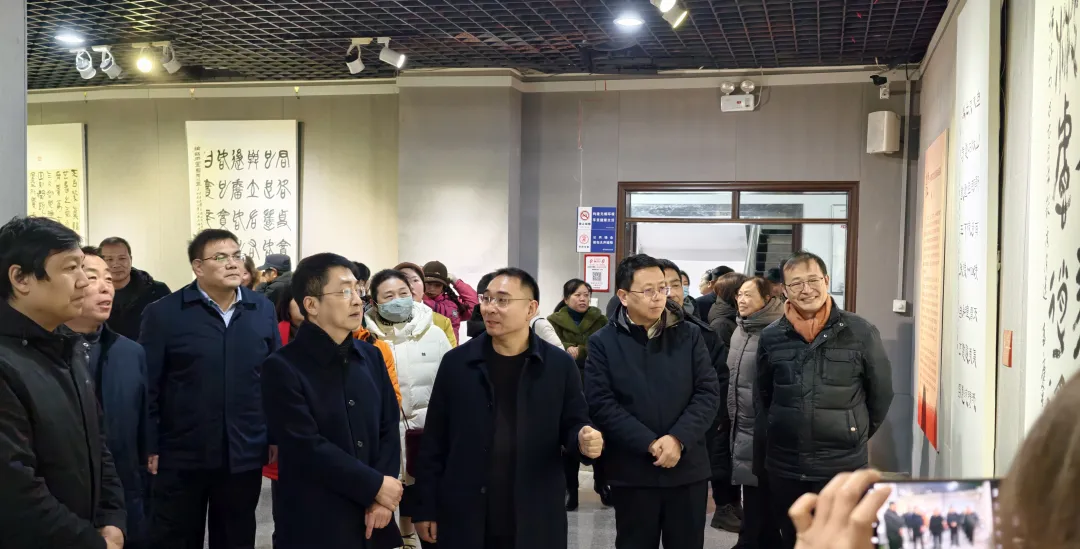 【展讯】简上楚风启幕！战国墨痕穿越两千载，天中大地共赴文化之约