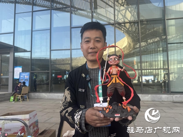 指尖非遗绽放农加会 驻马店面塑传承人张新芳作品引关注