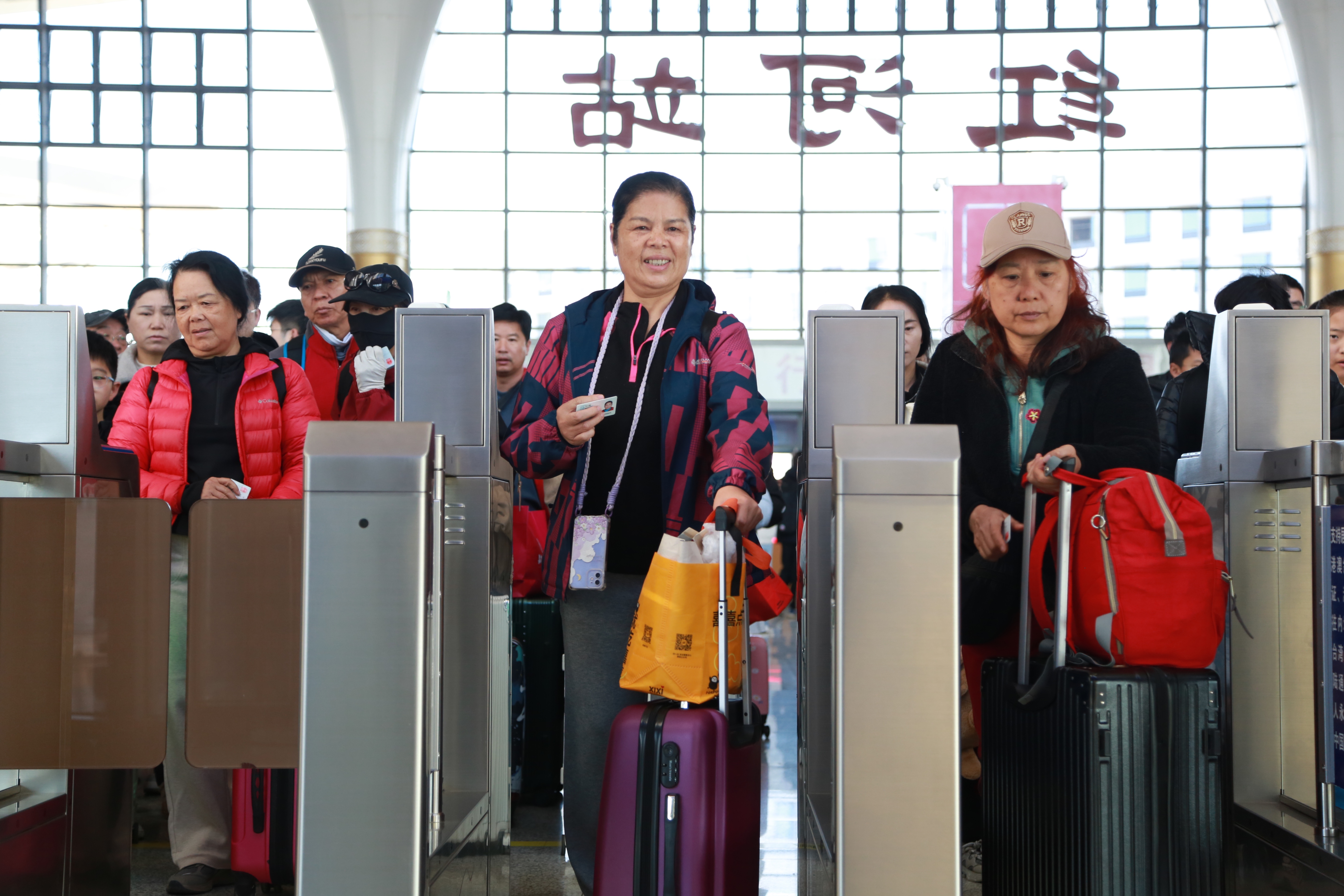 全国铁路1月26日起实行新的列车运行图