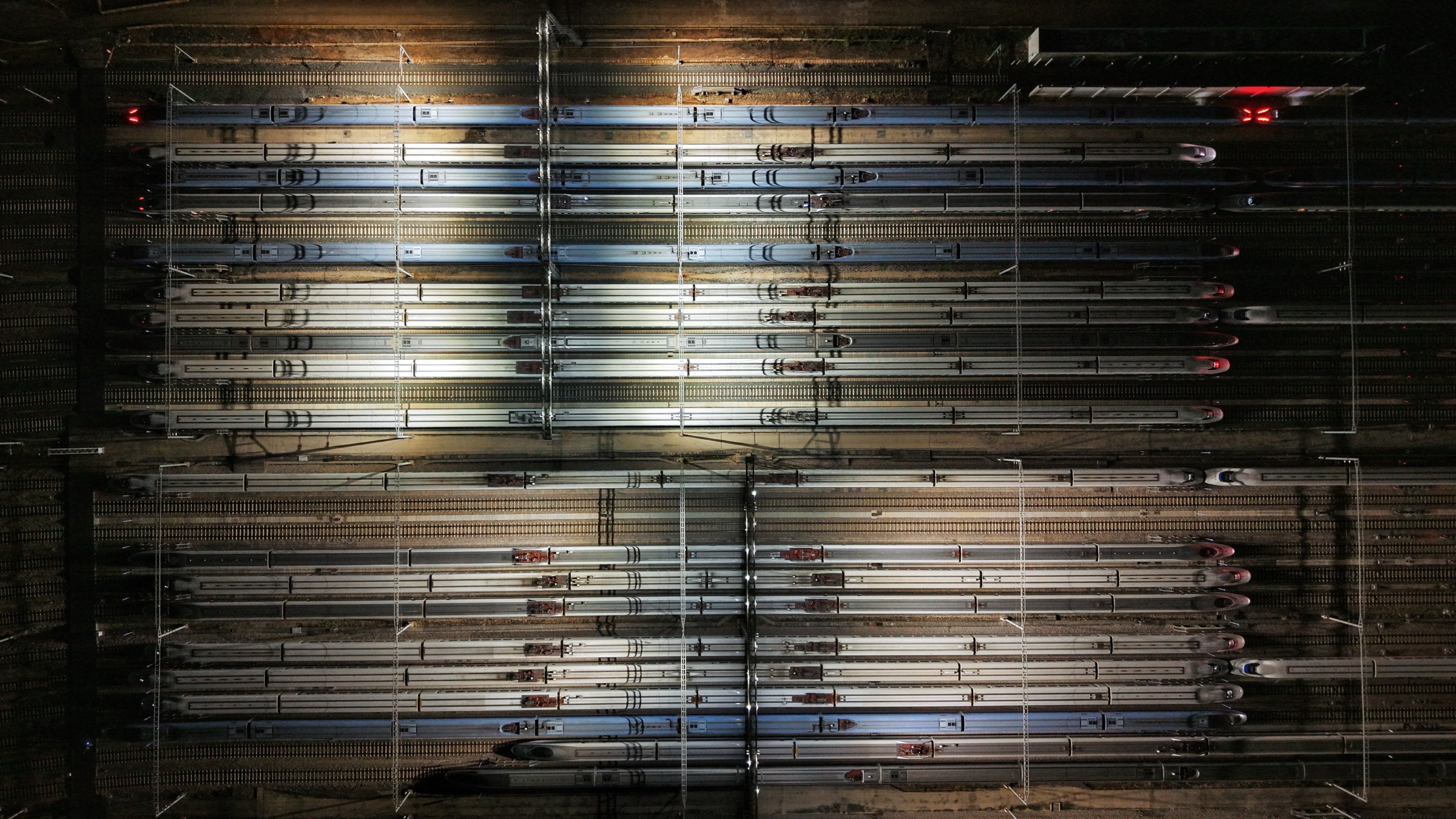 全国铁路1月26日起实行新的列车运行图