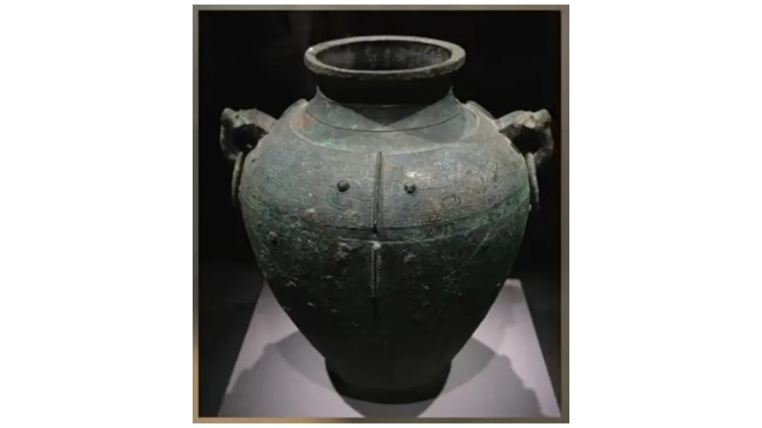 文博日历丨双手托起小孩,这个动作叫___?