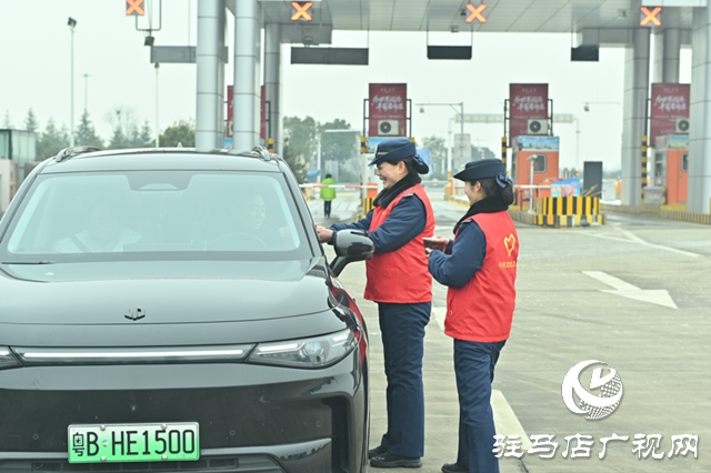 温情腊八 粥暖归途