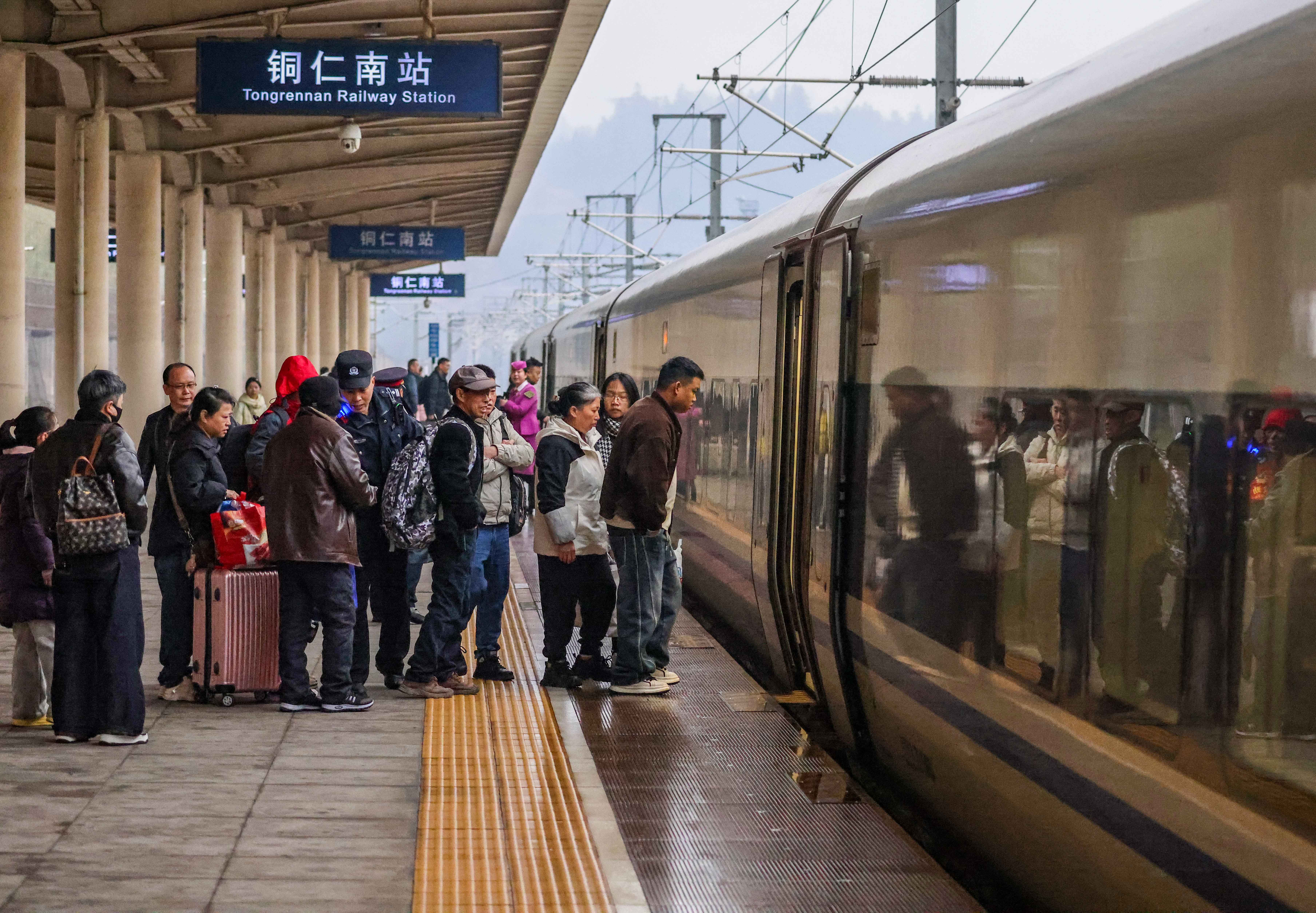 全国铁路1月26日起实行新的列车运行图