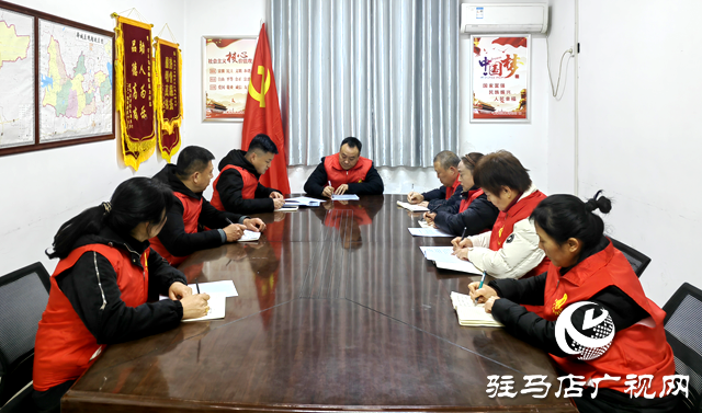 驻马店市雷锋车队：将全会精神转化为“车轮上”的服务实践