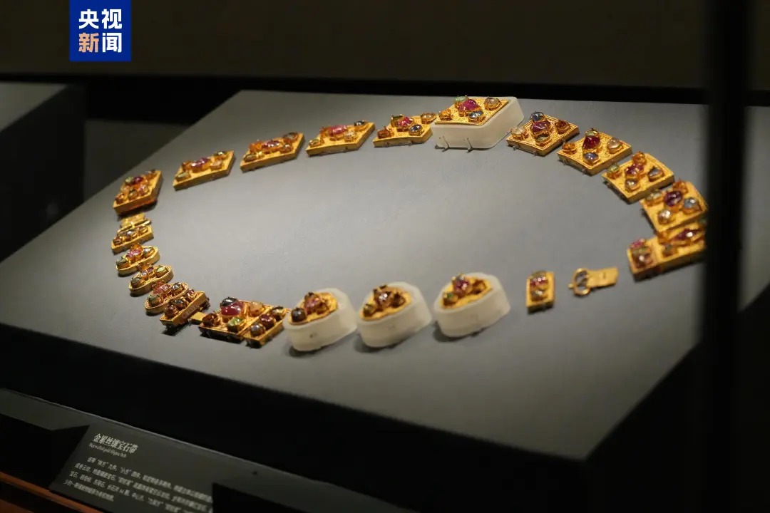 文博日历丨600年前的金色牡丹,依然绽放如初