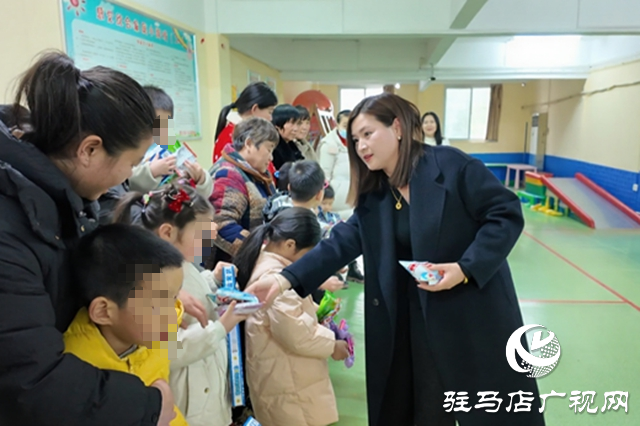 爱心守护“折翼天使”助力特殊儿童暖心过年