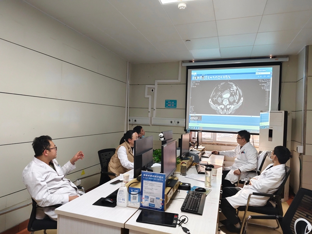 驻马店市中医院多学科协作，成功为77岁患者完成高难度血管重建术