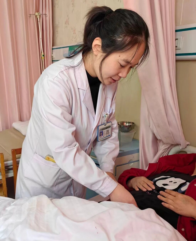 锦旗双至，温情加倍：产科全程温情守护获赞誉