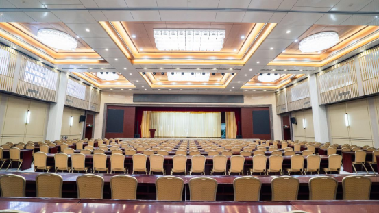 “陪你看世界”职工亲子电影周，市总工会“惠工院线·思政大课堂”邀您来工人文化宫免费观影！