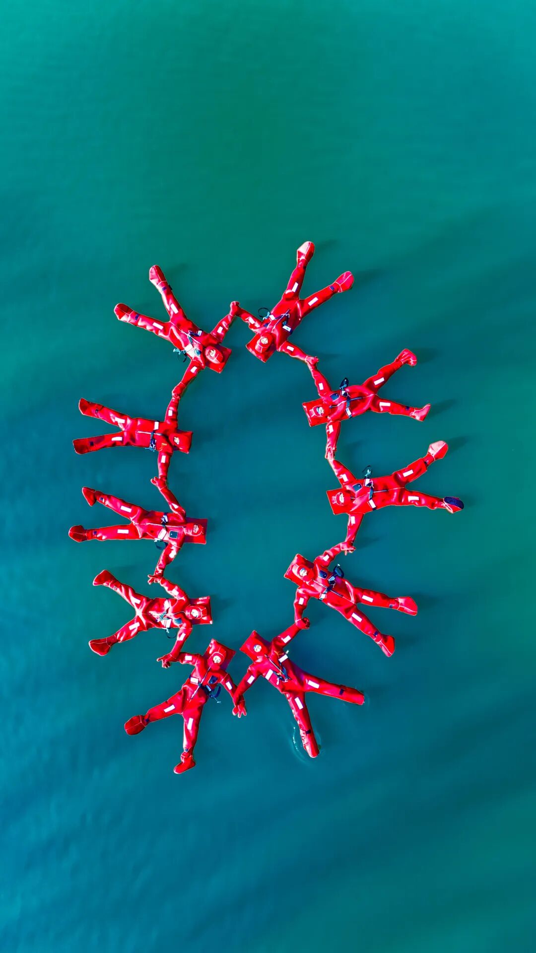 嵖岈山冰浮项目正式上线！解锁「冰岛同款」冰浮奇遇！