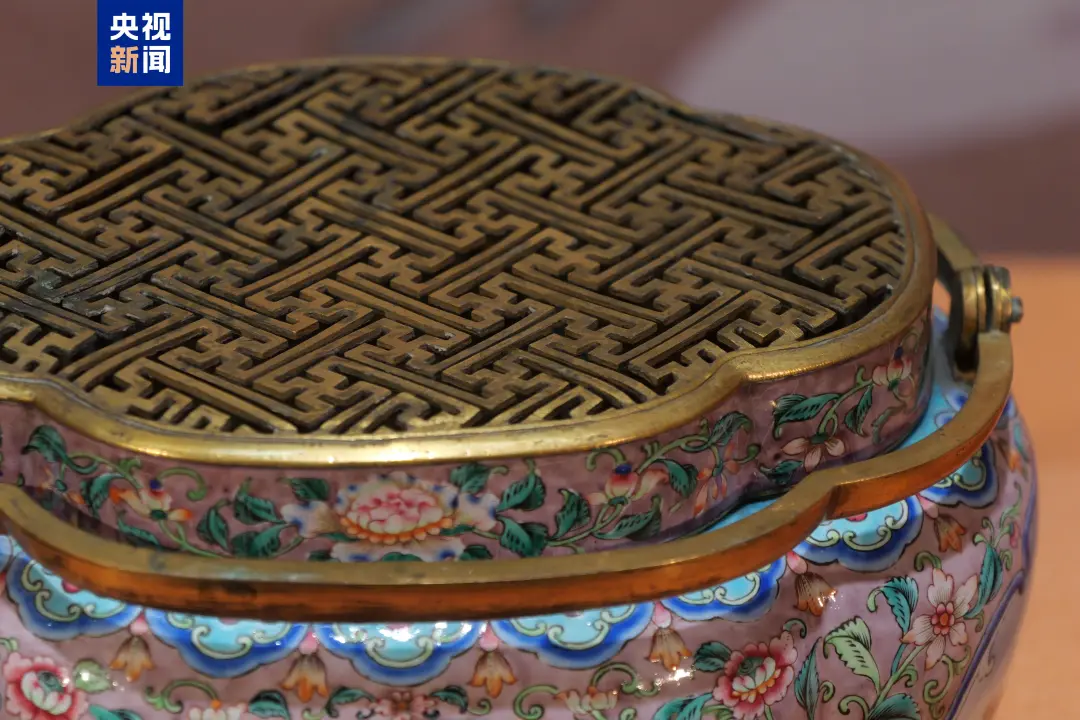 文博日历丨摸着温热不烫手，送你一件“冬日暖手好物”