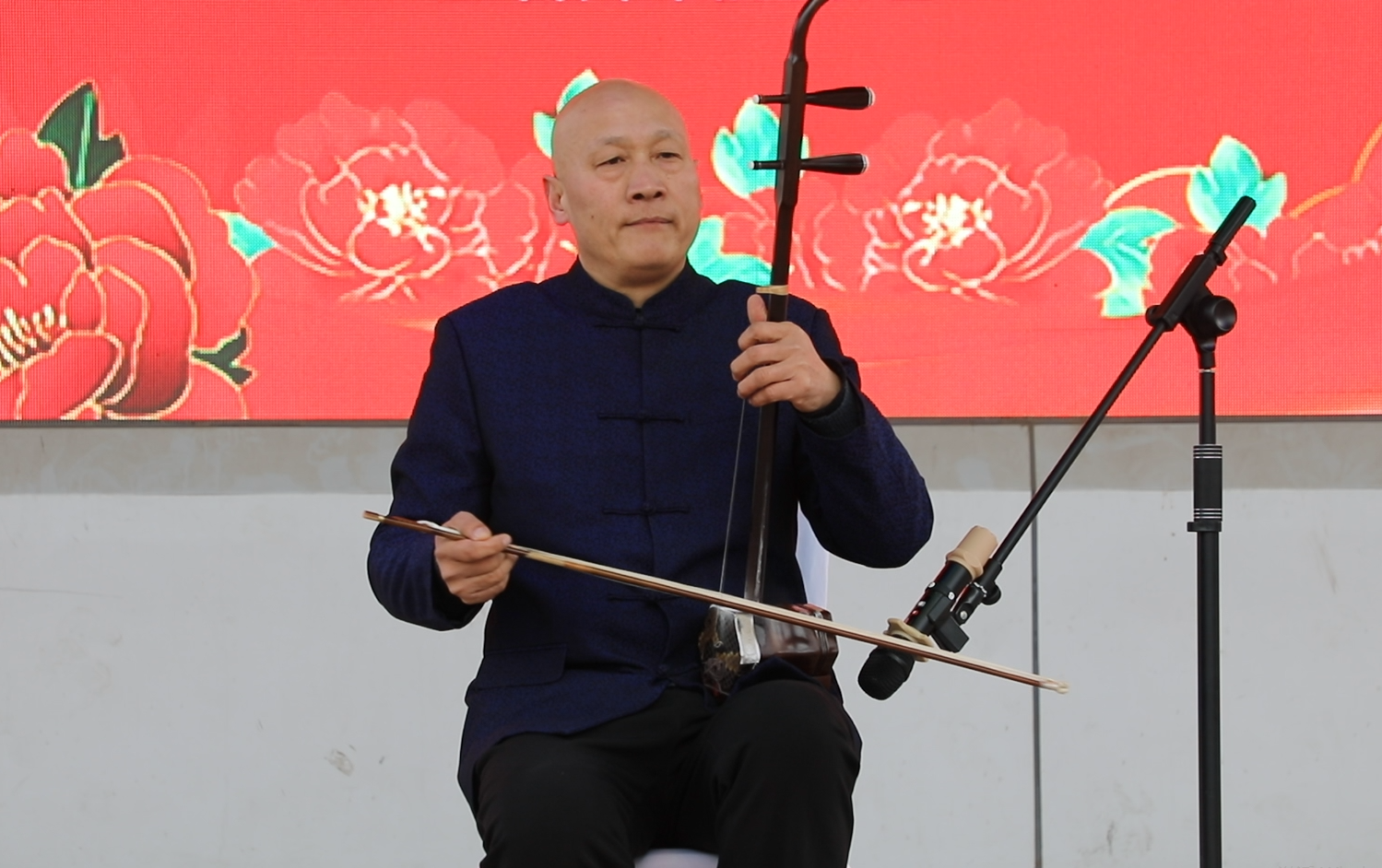 “百花迎新乐中原”2026河南文艺界惠民演出走进驻马店