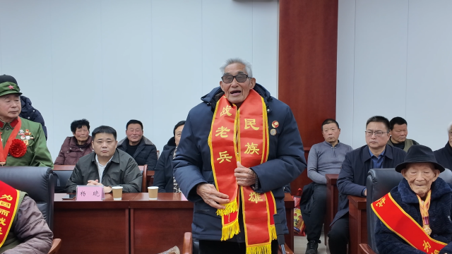 市红色文化研究会开展&ldquo;迎新春、送温暖&rdquo;慰问抗战老兵活动