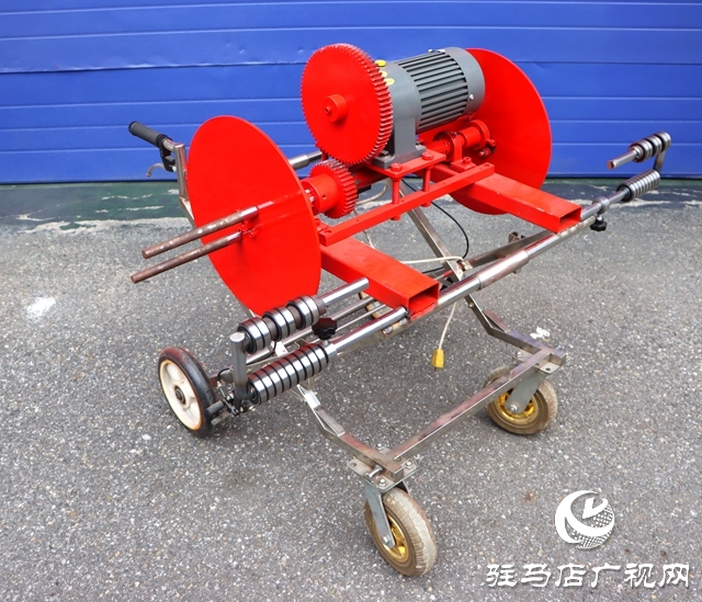 刘波：战友眼中的“祖冲之” 群众身边的“暖心人”