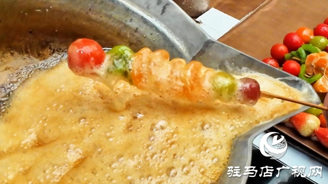 正阳县：糖葫芦串起幸福年味