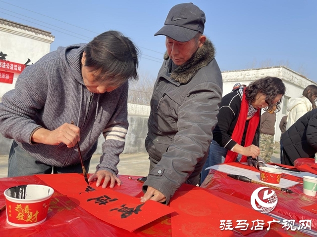 笔墨迎新春 文化润乡村