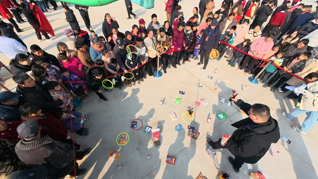 体育大集开进村 乡村运动会嗨翻天