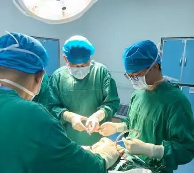 驻马店市第一人民医院：精准微创手术助膝痛阿姨重获自如行走