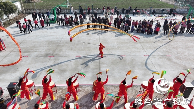 体育大集开进村 乡村运动会嗨翻天