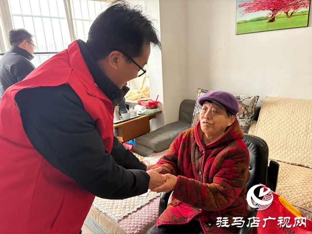 温情直达一线 “好人”携手爱心企业开展春节关爱行动