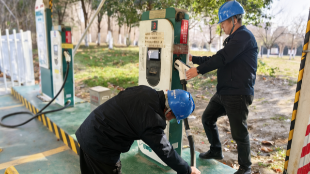 国网新蔡县供电公司：新春护&ldquo;桩&rdquo;显担当