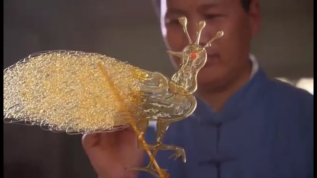 40+展位、双线直播、沉浸展演……这场新春非遗市集，带你寻味地道中国年！