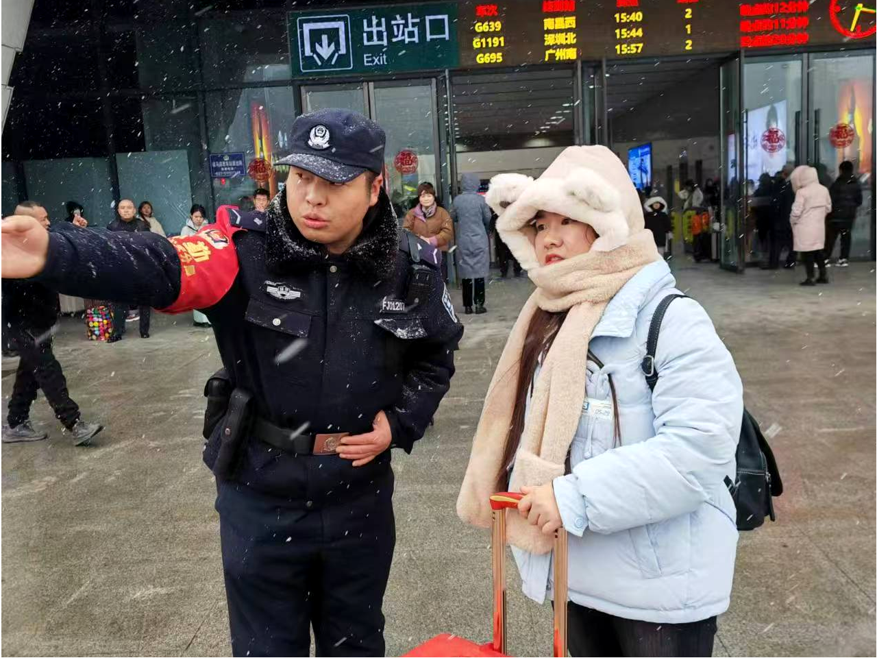 马向辉：高铁西站的&ldquo;温暖坐标&rdquo;