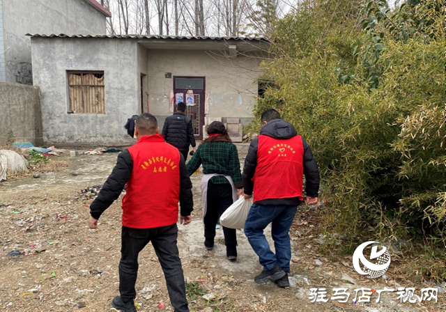 驿城区老街街道：岁寒走访送关怀 节前慰问暖民心
