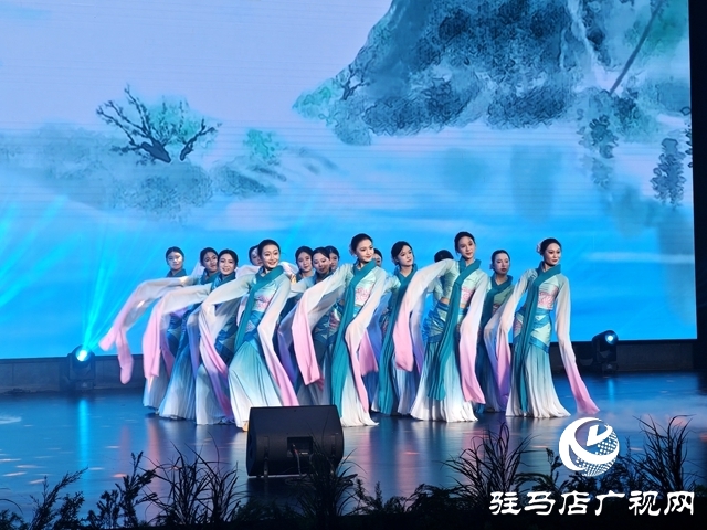 确山县：载歌载舞迎新春 踔厉奋发新征程