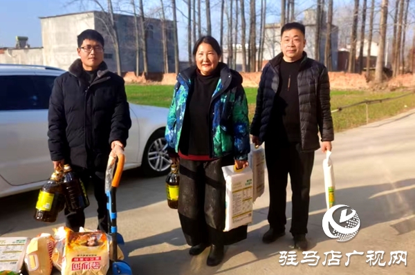 情人节别样暖心:全国文明家庭越玉环韩文海夫妇慰问河南好人与养老院老人