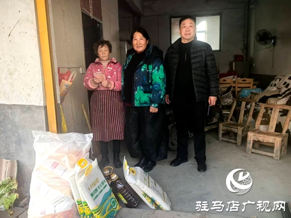 情人节别样暖心:全国文明家庭越玉环韩文海夫妇慰问河南好人与养老院老人