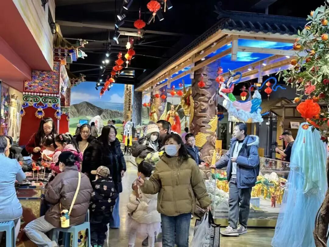 让传统年俗“活”在文化场景里