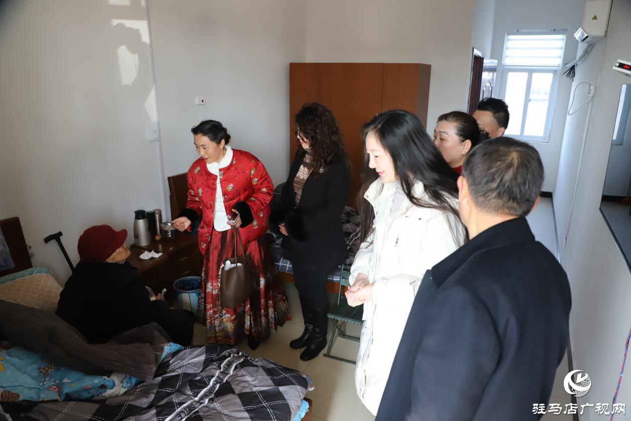 正阳县：袁家志愿服务队连续13年慰问敬老院