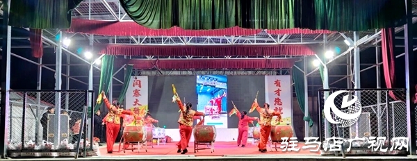 平舆县2026年春季村晚在万冢镇闫寨村委大舞台热闹开演