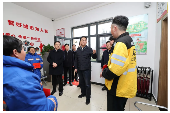 刘宁王凯在郑看望慰问春节期间坚守岗位的干部职工 奋战一线尽心尽责 全力守护万家团圆 确保群众过一个安定祥和的新春佳节