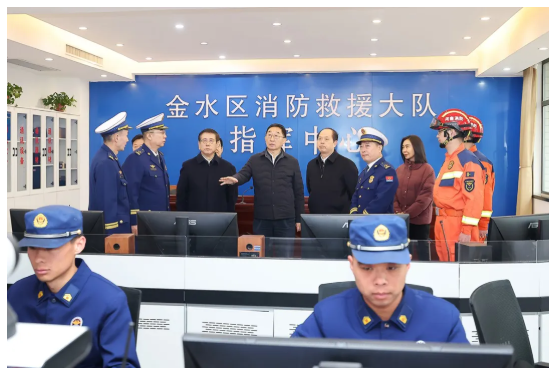 刘宁王凯在郑看望慰问春节期间坚守岗位的干部职工 奋战一线尽心尽责 全力守护万家团圆 确保群众过一个安定祥和的新春佳节