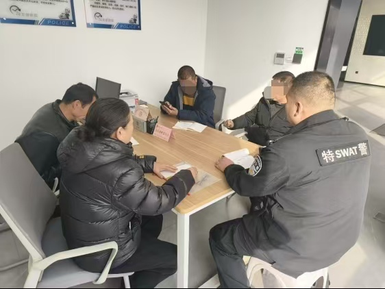 开发区公安分局：化干戈为玉帛  绘就新春“枫”景