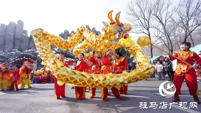 驻马店市文化馆陀舞艺术团新春系列演出亮相金顶山