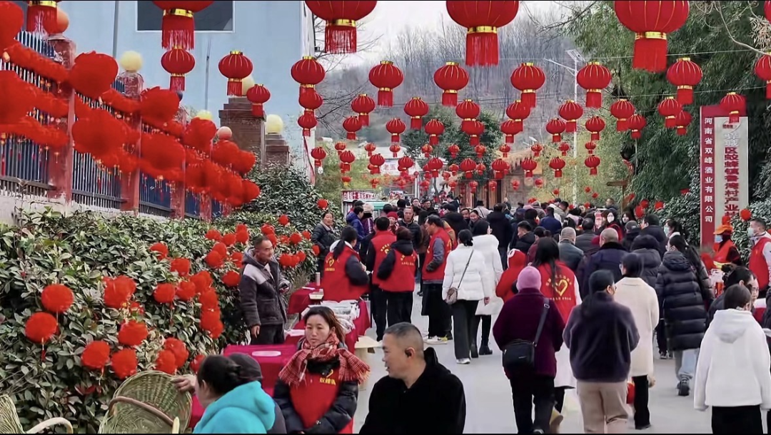 马年春节“驻马店”有点火
