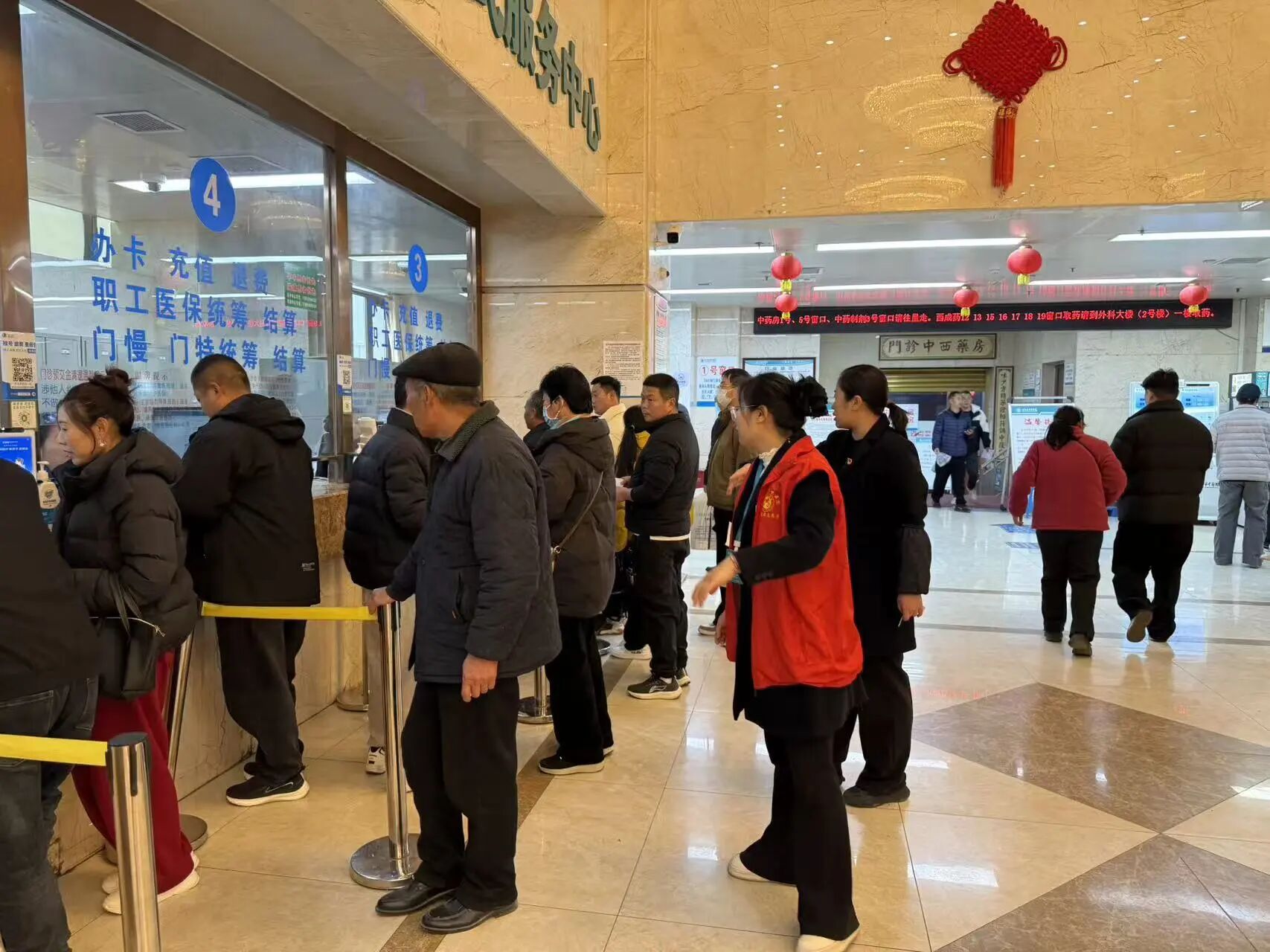 全力以赴 忙而有序 | 驻马店市中医院多措并举应对节后就诊高峰