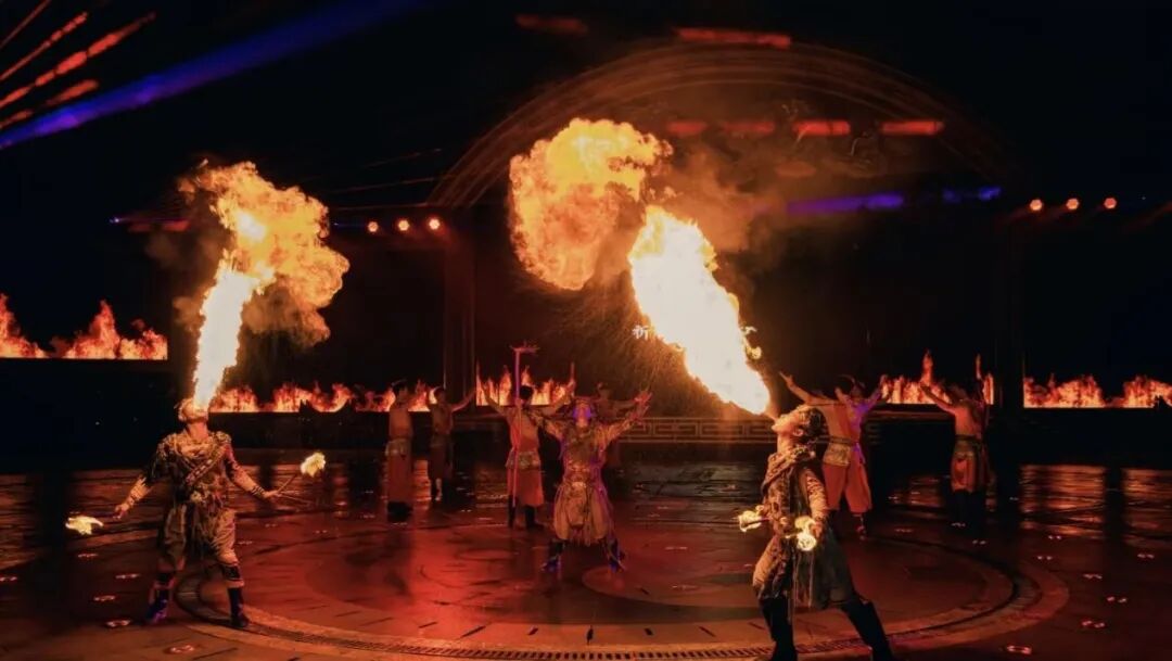 春节游河南，“马”上去遛娃