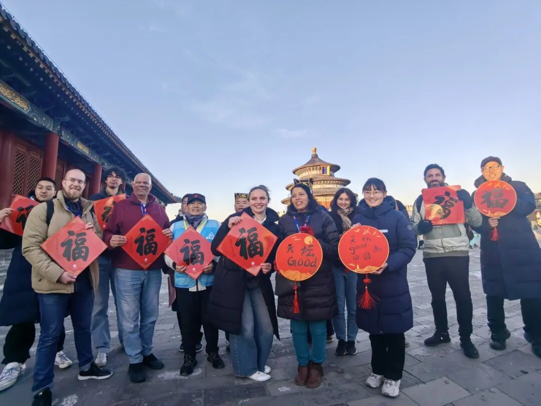 为何有那么多外国游客来过“中国年”？