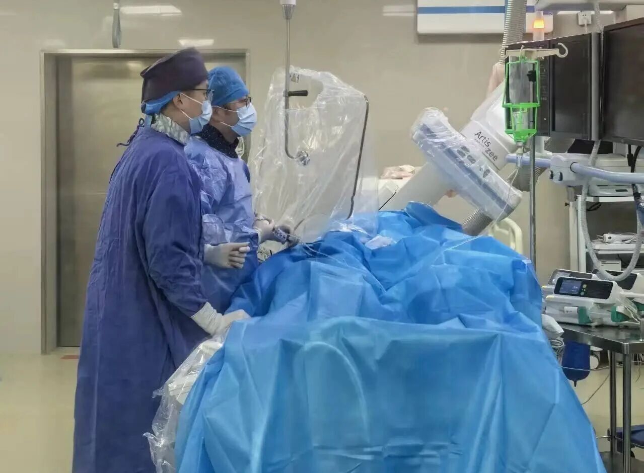 突破&ldquo;心&rdquo;禁区：驻马店市第一人民医院西院区心血管内科常规化成功开通复杂冠脉病变