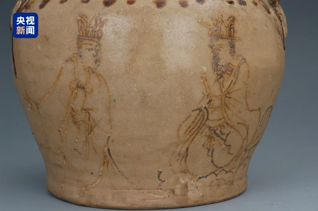 文博日历丨唐代青瓷罐，透露了长沙窑的“经营策略”