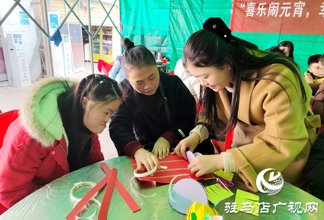 万家灯火共团圆 爱心餐饮邀心智障碍家庭闹元宵