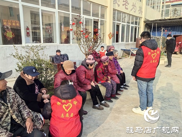  新蔡县佛阁寺镇：学雷锋走进养老院 志愿服务传递社会温暖