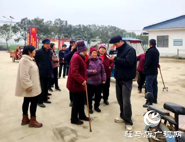 平舆县射桥镇：村委便民暖人心 认证服务解民忧